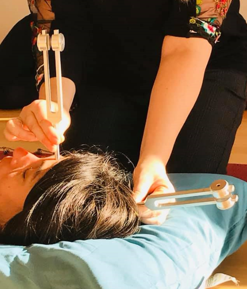 Soins au sol proposé : diapasons thérapeutiques